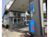 Studio 6 Corona, CA - West - parking