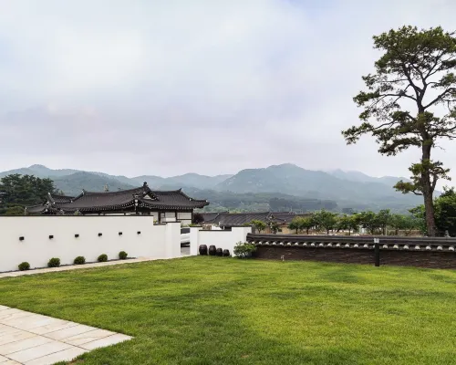 Gyeongju Hwarangroo Hotels near Yangsanjae