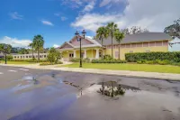 Easy Pool Access & Private Patio! Deluna Villa - WiFi