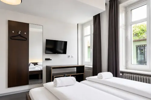 EasyHotel Zürich City Centre - Bintang 2