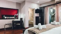 314 on Clark Guest House - Balkoner