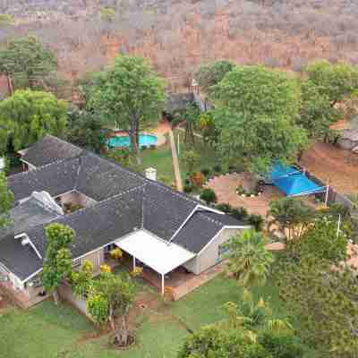 Zambezi Family Lodge Hotel Exterior