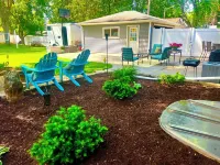 Family fun House - large fenced in backyard, Theater, Bean bag Lounge - Family