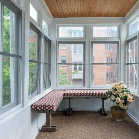 Majestic and Spacious 3 Bdrm 2 Bath Near Eden Park