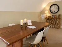 The Lodge at Broadway Hotels in Broadway
