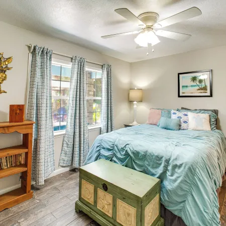 Private Outdoor Oasis! Graveline Bayou Retreat