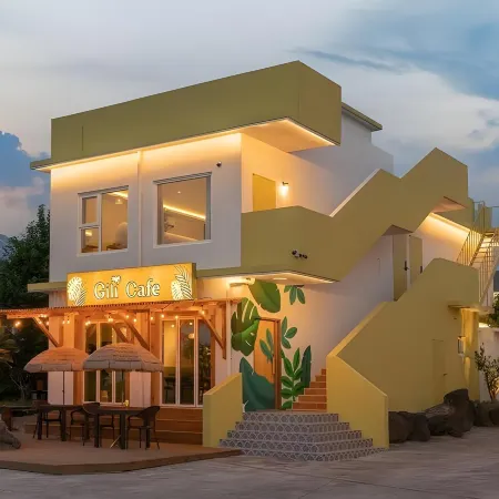 Gili Resort Отели рядом с достопримечательностью «Пляж Хёпчже»
