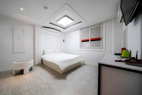 Sacheon J - Motels