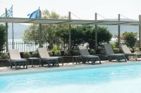 Ariadnes Holiday Accommodation - Sea View