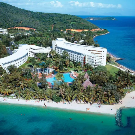 Le Domaine Nouméa, Series by Marriott