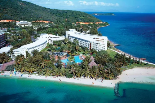 Le Domaine Nouméa, Series by Marriott - bar