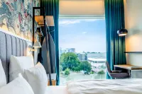 Motel One Amsterdam - 3-Star