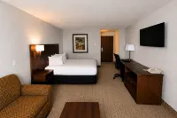 Service Plus Inns and Suites - parking