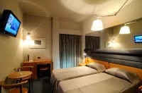 Maniatis Hotel - balcony