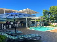 Noosa Flashpackers - Beach