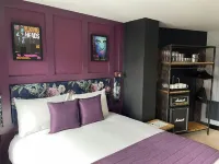 The Baltic Hotel - 4-Star