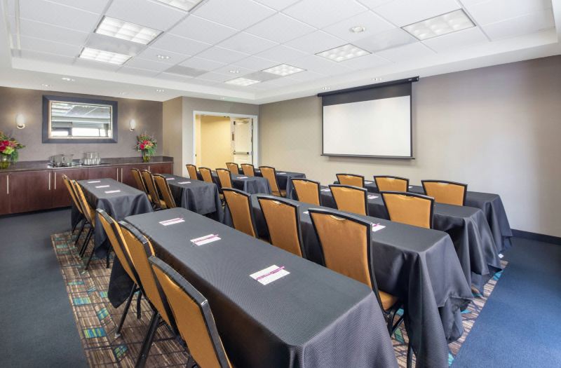 Residence Inn Phoenix NW/Surprise photo 4