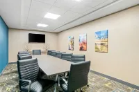Hampton Inn & Suites Lathrop - Parkplatz