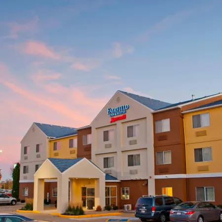 Fairfield Inn & Suites Champaign