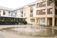 Premier Suites Bristol Cabot - Kitchen