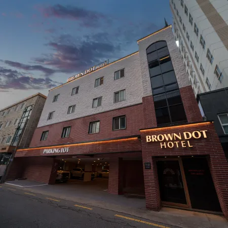 Brown Dot Hotel Seryu Station