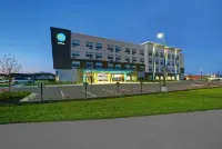 Tru by Hilton Stoughton - 3-Star
