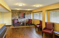 Red Roof Plus+ Washington DC - Manassas - parking