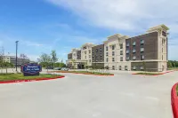 Hampton Inn & Suites Dallas/Richardson - 2-Star