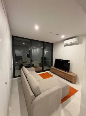 Brand new G6 apartment - 3-Star