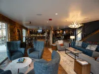 Gravity Haus Winter Park Hotels near Looking Glass