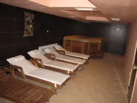 Edelweiss Inn Aparthotel - 3-Star
