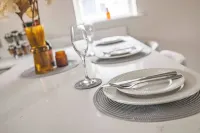 Eton Bridge Apt- Walk Sights- Parking By Tempstay - 2 stelle