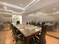 Hrj Sarovar Portico Indore - 4-stjärniga