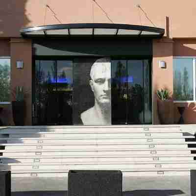 Hôtel Arles Plaza Hotel Exterior