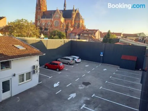 斯特羅斯馬耶旅館