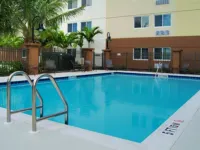 Candlewood Suites FORT MYERS-SANIBEL GATEWAY by IHG - piscine