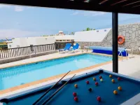 Villa Neptuno with Private Pool, Sea View, Sat-tv & Free Wifi