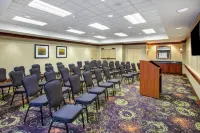 Holiday Inn Express & Suites Fort Wayne Các khách sạn ở Aboite Township