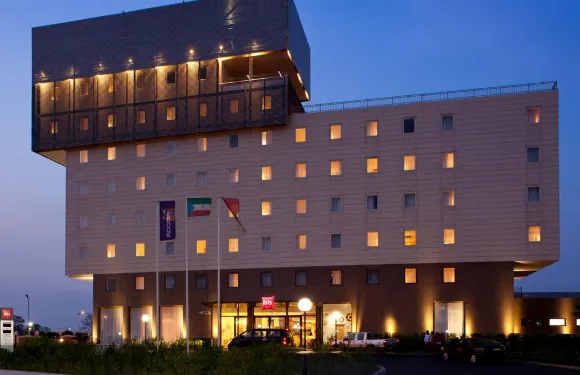 宜必思馬拉博酒店