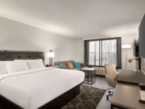 La Quinta Inn & Suites by Wyndham Dothan Hotels in Dothan