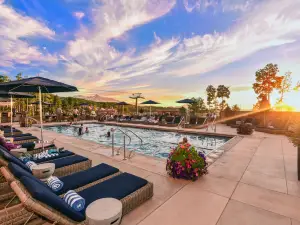 Madeline Hotel & Residences, Auberge Collection