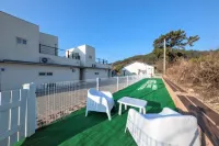 Namhae Paresa Pet Pool Villa