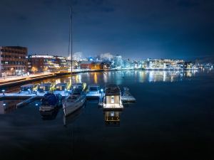 Porsgrunn Centrum Boat Hotel