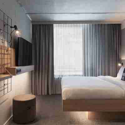 Moxy Lausanne City Rooms