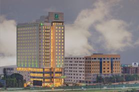 โรงแรม ฮอลิเดย์ อินน์ เบงกาลูรู เรซคอร์ส บาย IHG