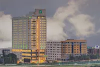 Holiday Inn Bengaluru Racecourse Hotels in 