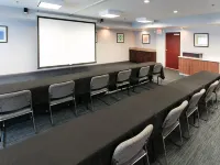 Holiday Inn Express & Suites CINCINNATI SE NEWPORT by IHG Hotels near Taft Museum