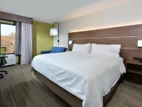 Holiday Inn Express RALEIGH-DURHAM AIRPORT by IHG Hotels in Cedar Fork