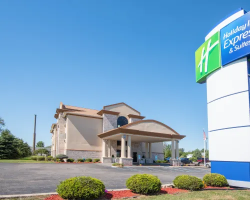 Holiday Inn Express & Suites WAUSEON by IHG Hotels in Fulton County