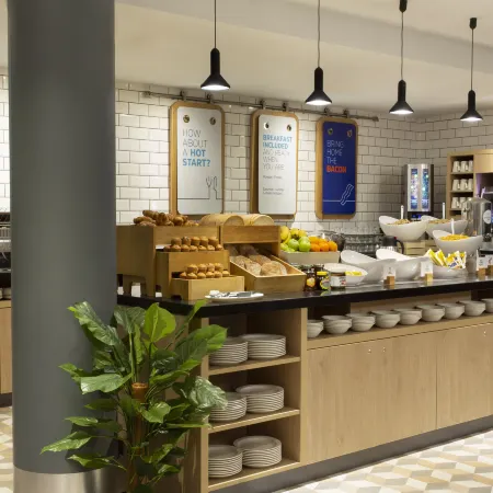 Holiday Inn Express CHELTENHAM TOWN CENTRE by IHG